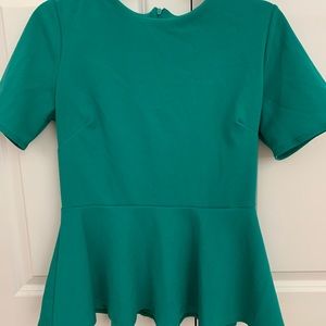 2Hearts peplum top. Lots of stretch & vibrant green color